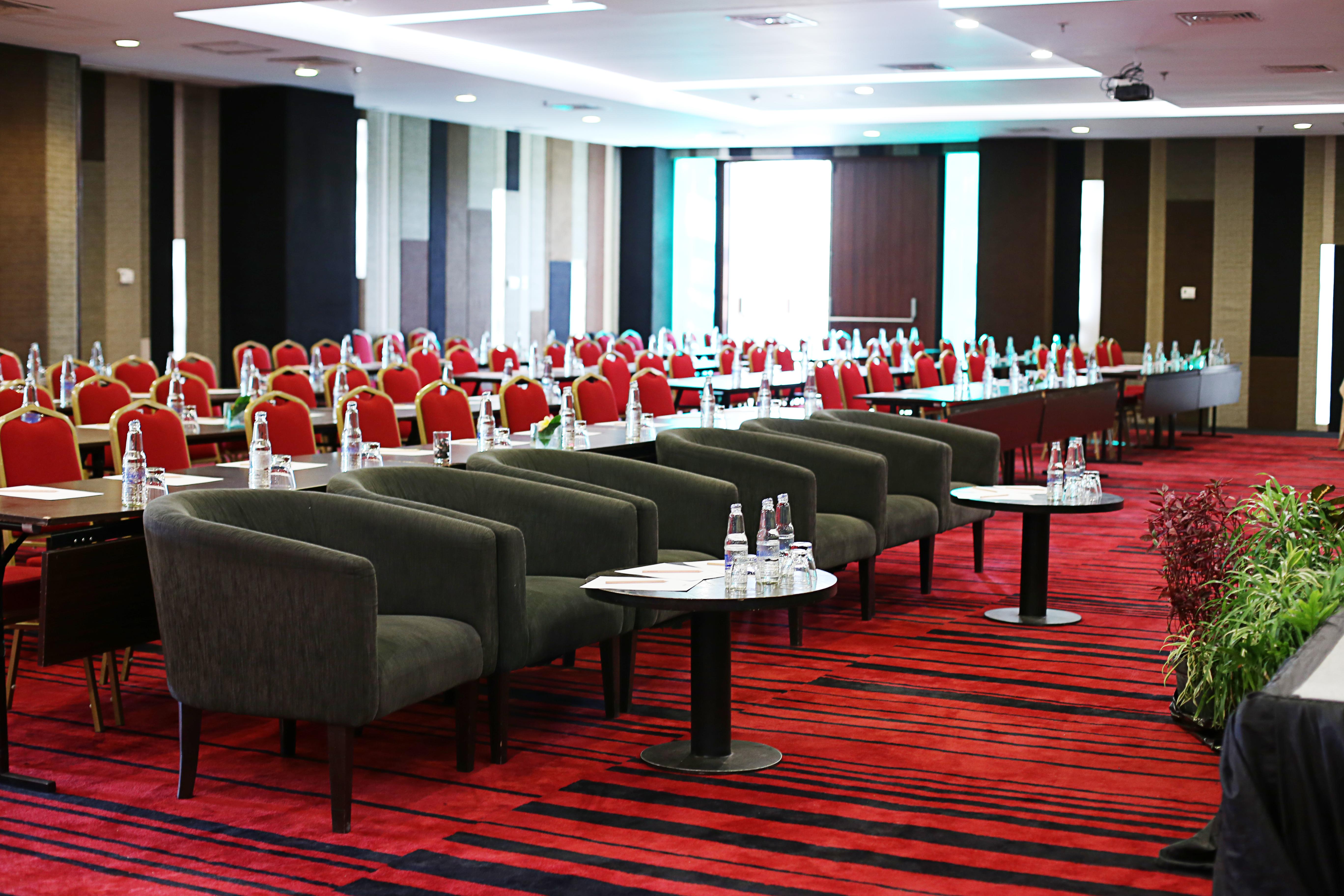 Fairfield By Marriott Bali Kuta Ngurah Rai กูตา ภายนอก รูปภาพ
