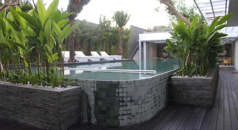 Harvestland Hotel Bali กูตา ภายนอก รูปภาพ